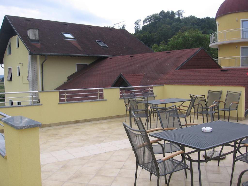 Bizeljsko Gostilna In Prenocisce Kocjan酒店 外观 照片